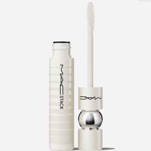 MAC Stack Lash Primer - Picture 2 of 16